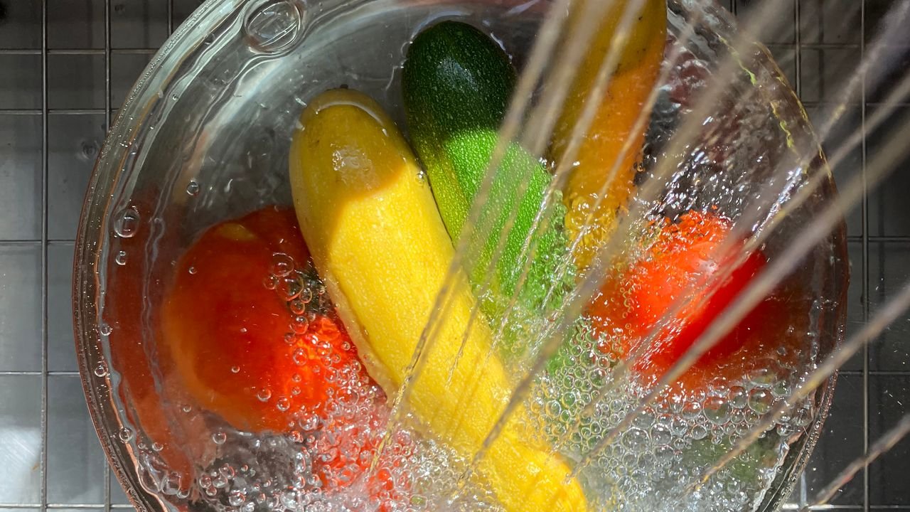 How to Wash Fruits and Vegetables How to Wash Fruits and Vegetables