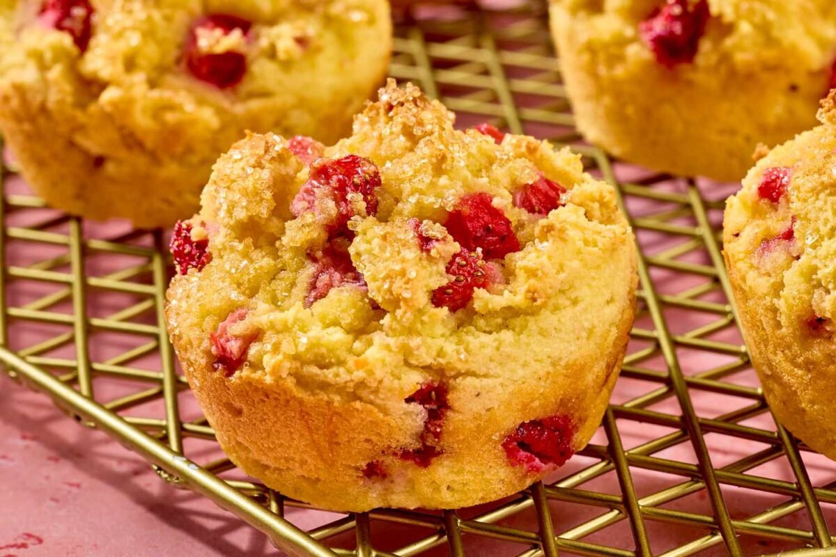 Low-Carb Strawberry Muffins